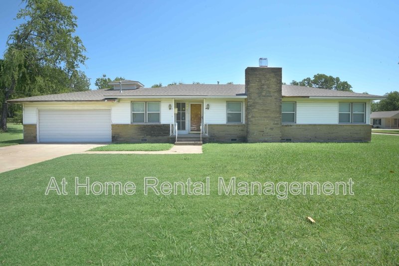 477 South Norwood Avenue property image