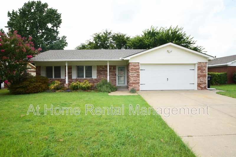 1608 South 1st Place property image