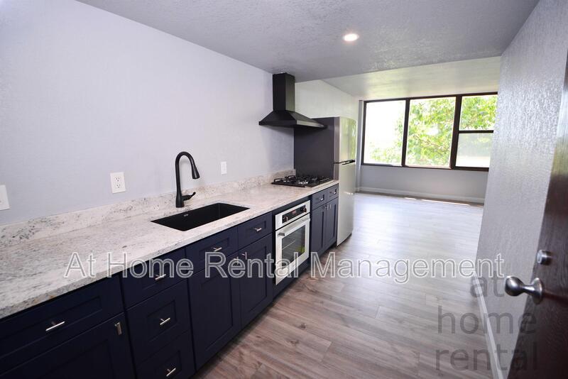 410 W 7th St #430 - 1 property image