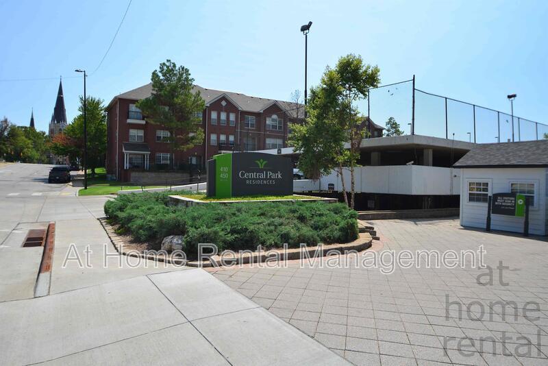 410 W 7th St #430 - 1 property image