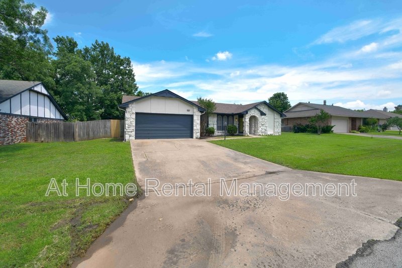 401 North Fir Place property image