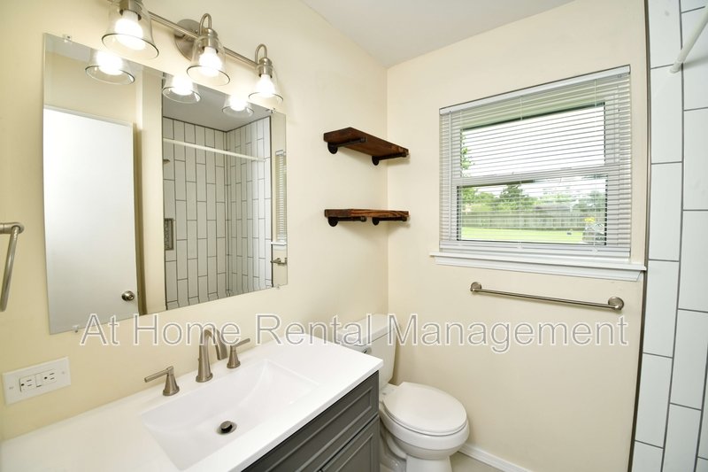401 North Fir Place property image