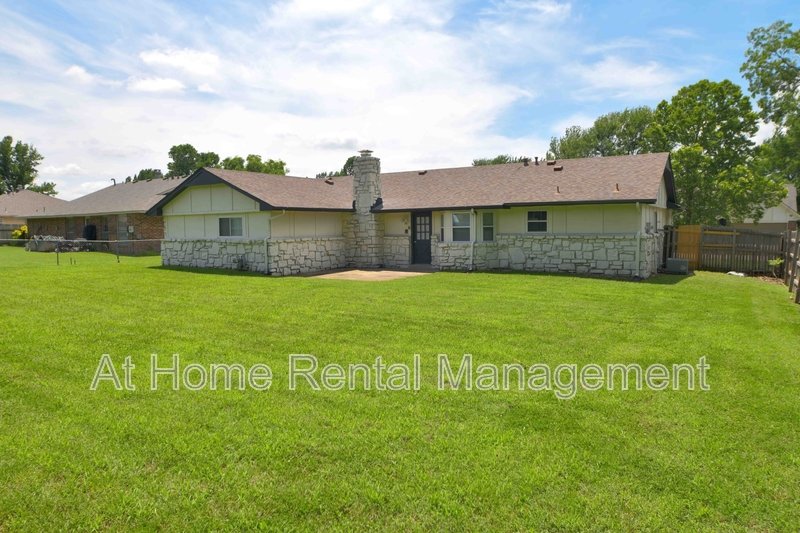 401 North Fir Place property image
