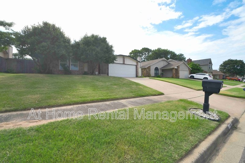 10056 South 91st East Avenue property image