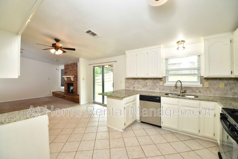 10056 South 91st East Avenue property image