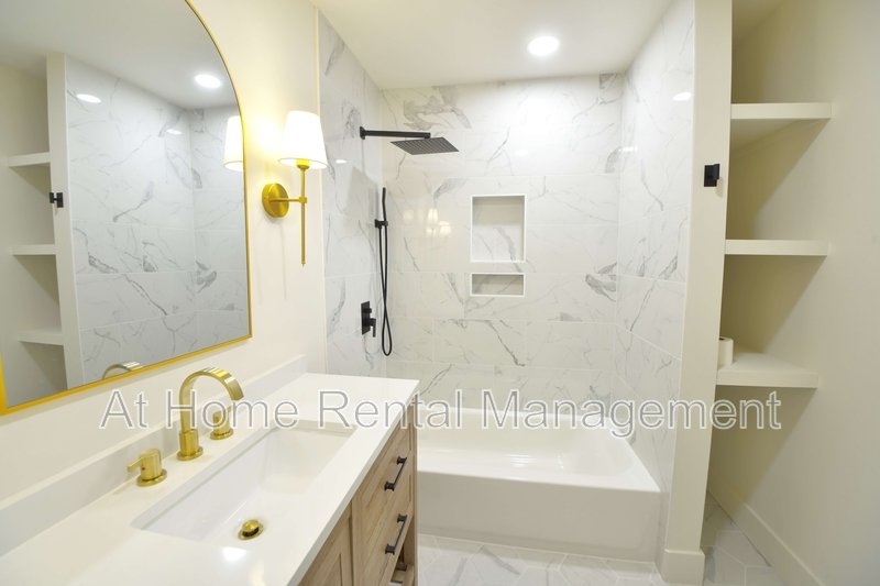 3823 South Indianapolis Avenue property image