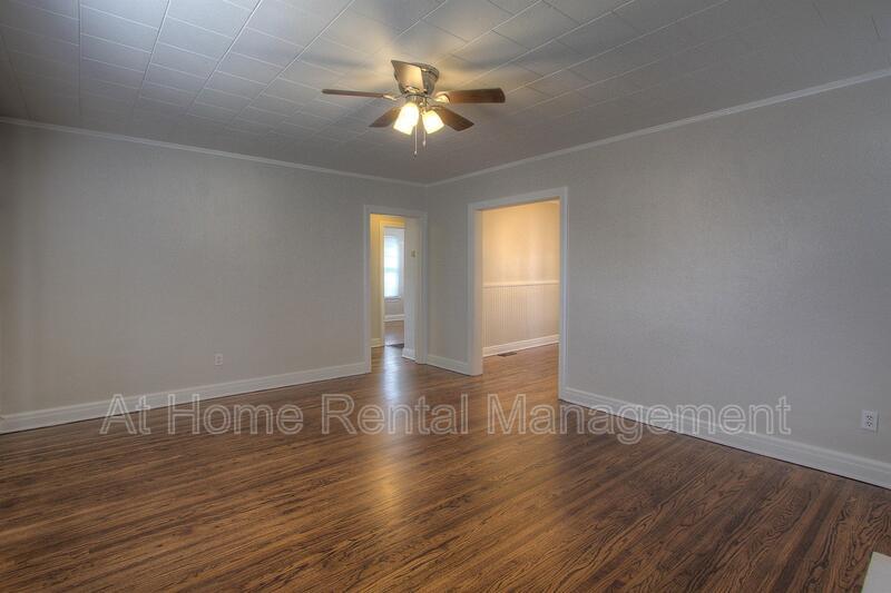 1316 South Knoxville Avenue property image