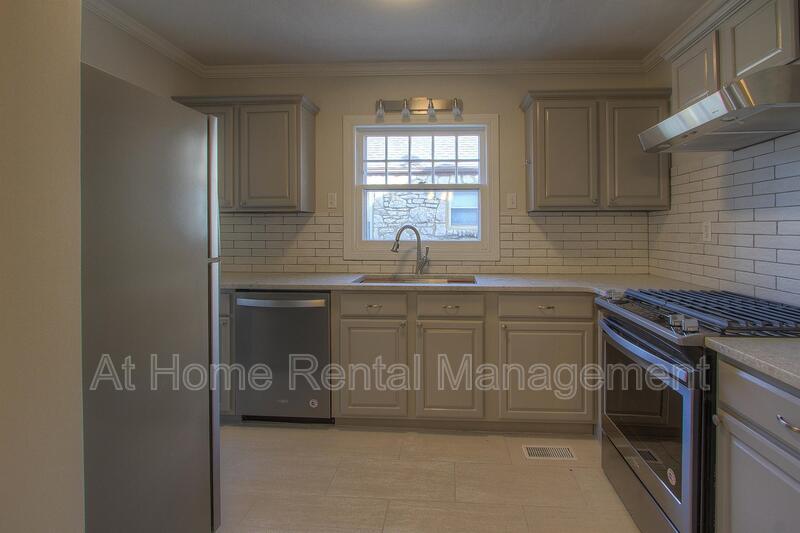 1316 South Knoxville Avenue property image