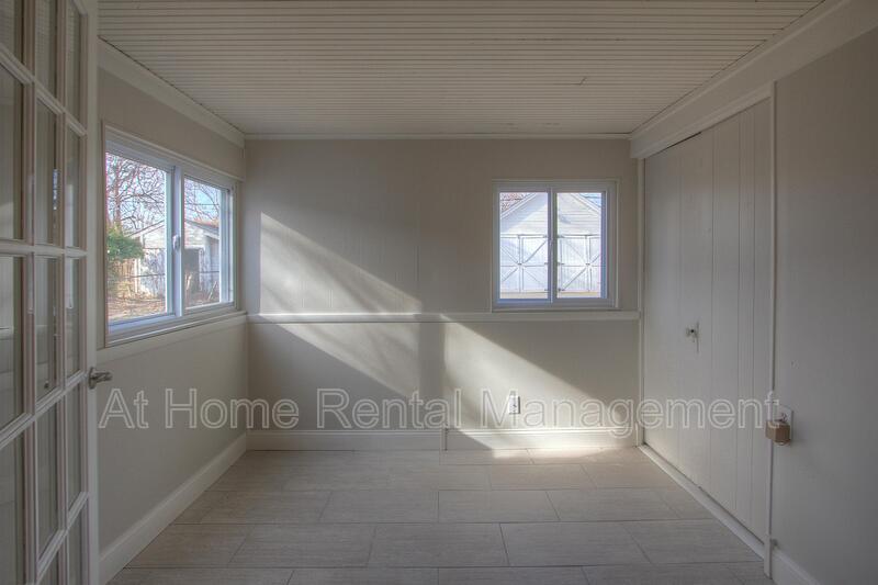 1316 South Knoxville Avenue property image
