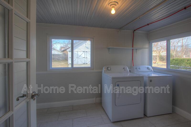 1316 South Knoxville Avenue property image