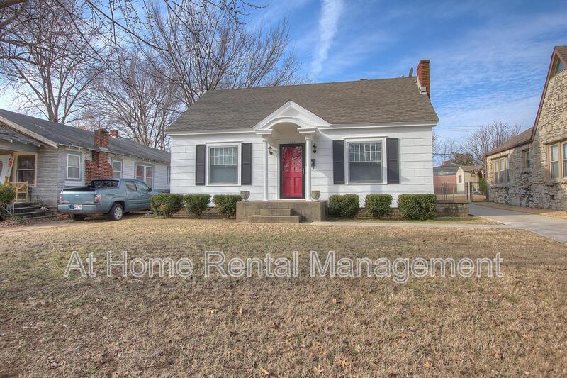 1316 South Knoxville Avenue property image